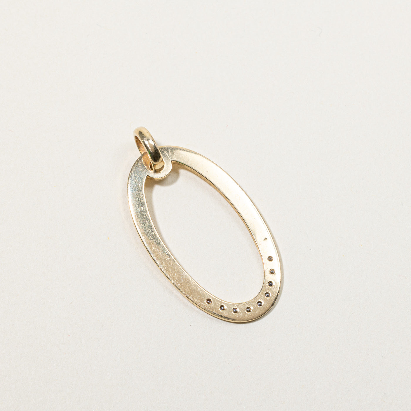 Diamond Oval Pendant | 0.13ctw |