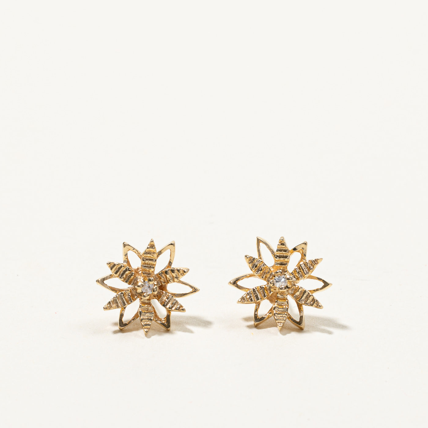 Flower Design Diamond Stud Earrings | 0.04ctw |