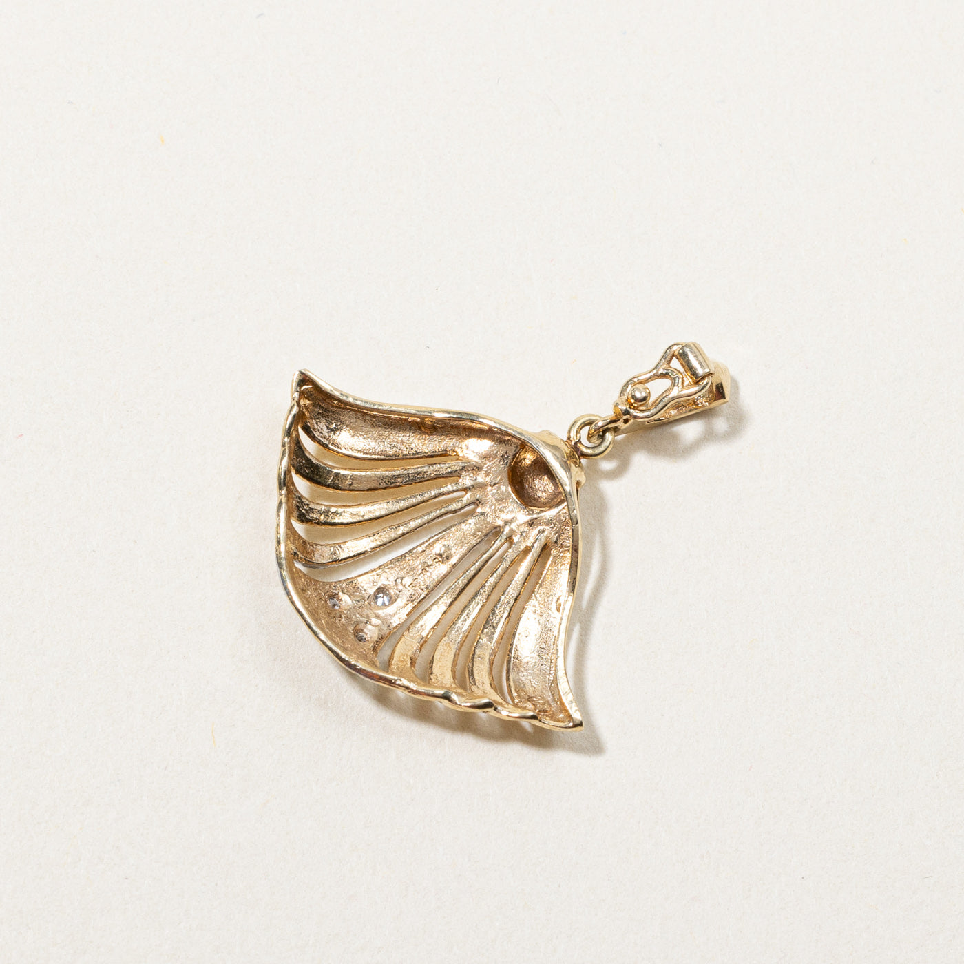 Textured Diamond Pendant | 0.03ctw |