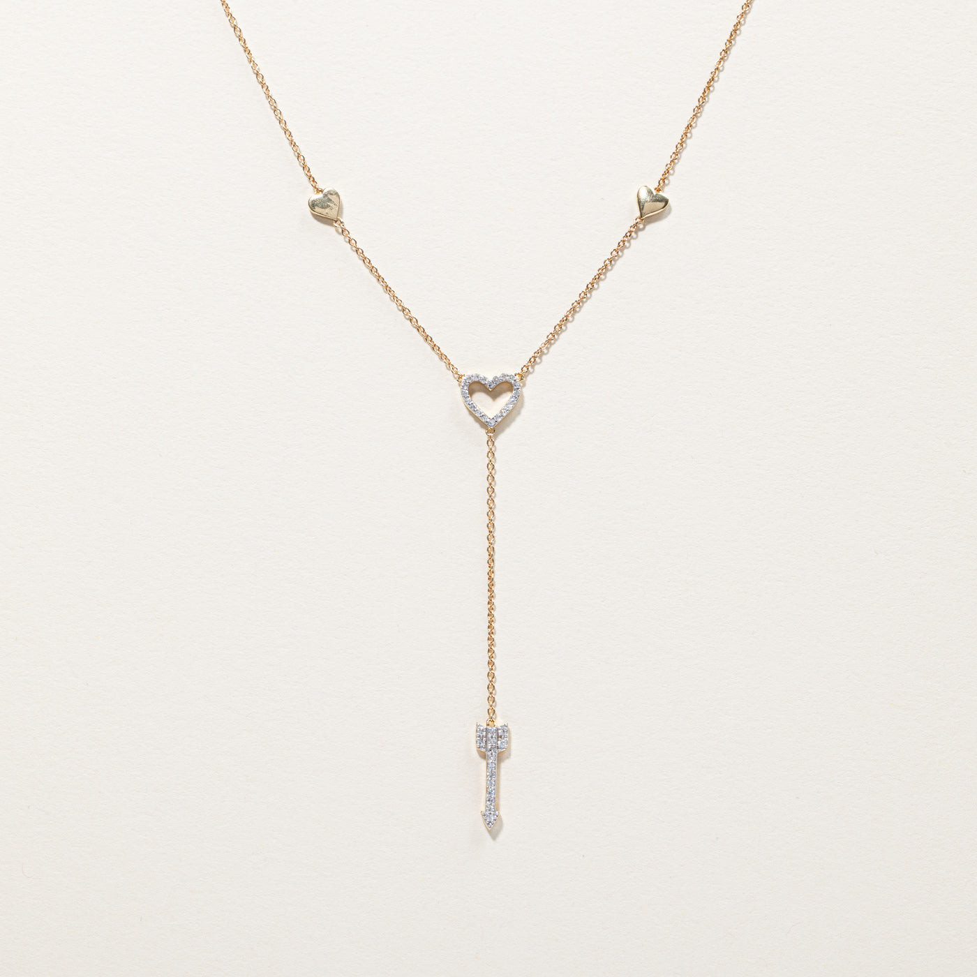 Collier pendentif cœur et flèche en diamant | 0,10 ct | 40,6 cm (16 po)