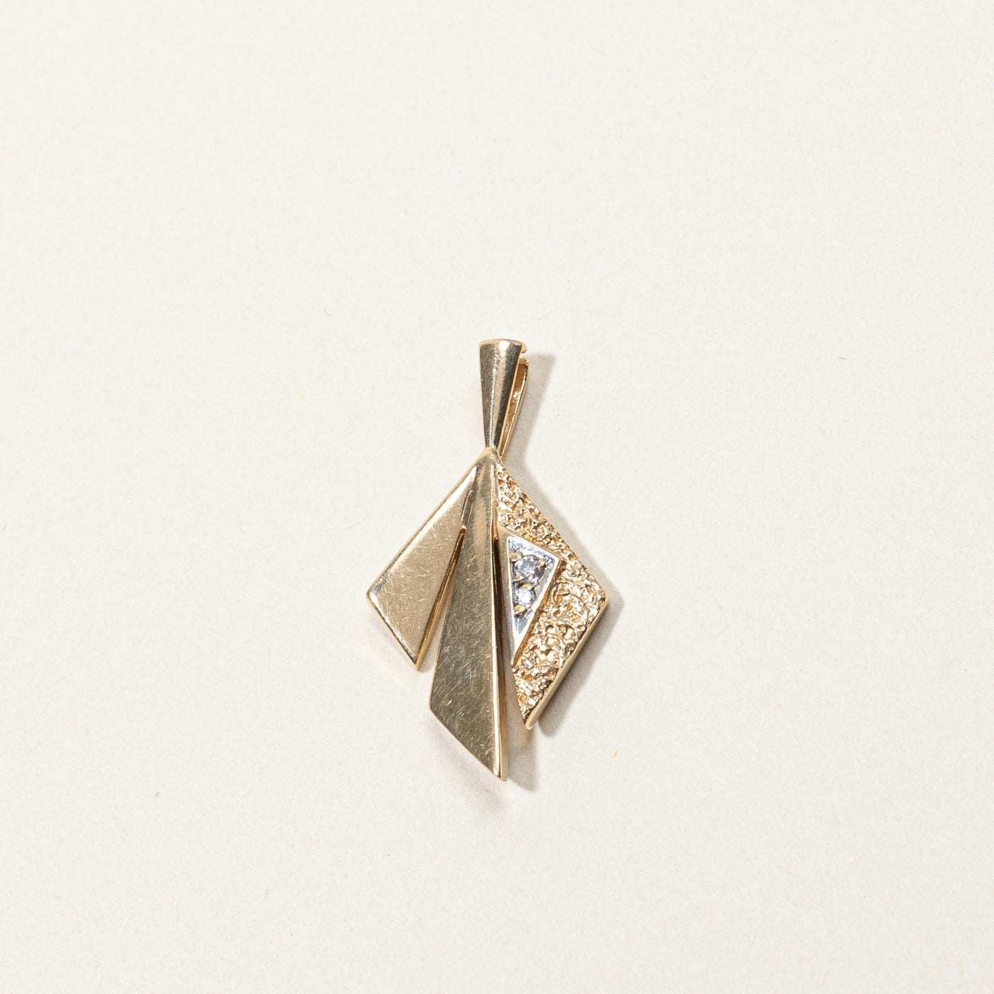 Diamond Textured Pendant | 0.03ctw |