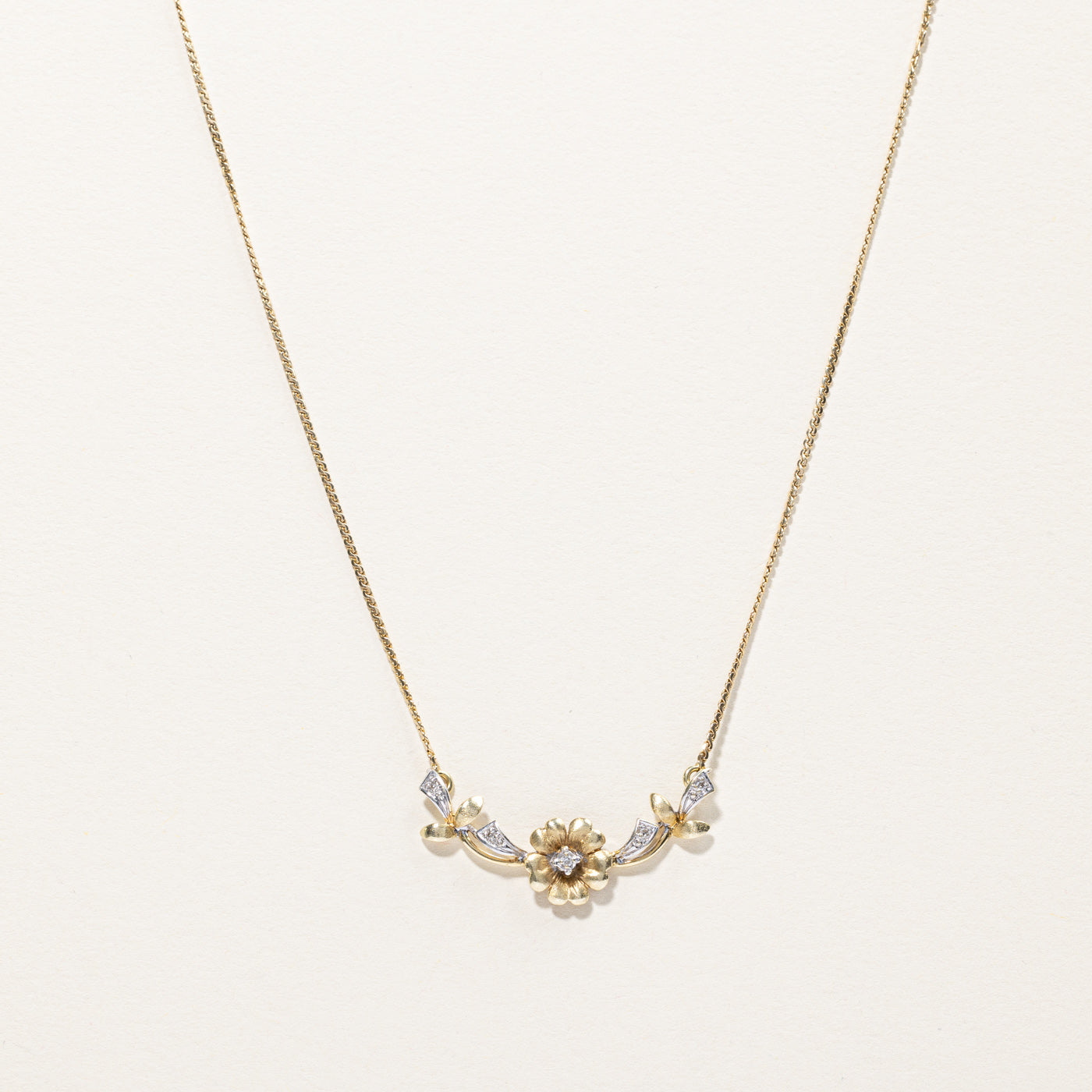 Floral Diamond Necklace | 0.05ctw | 16"|