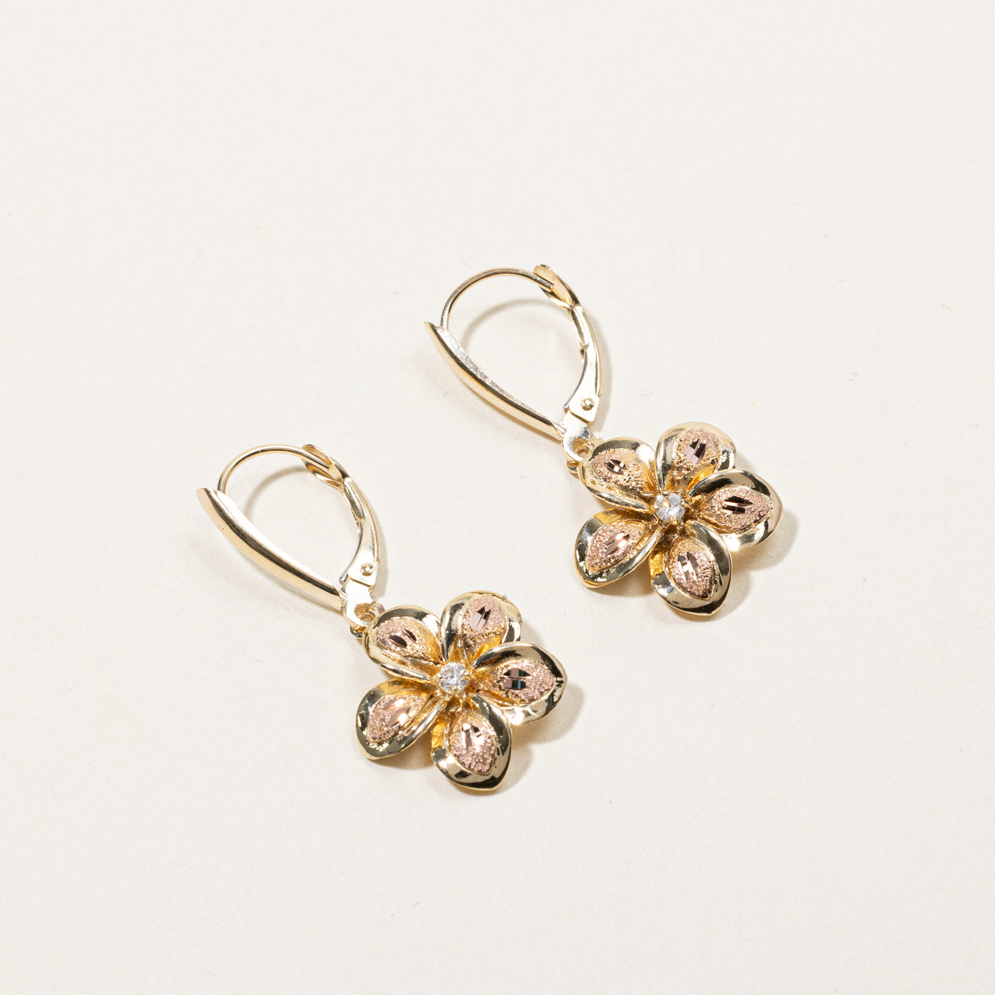 Diamond Dangle Flowers Earrings | 0.06ctw |