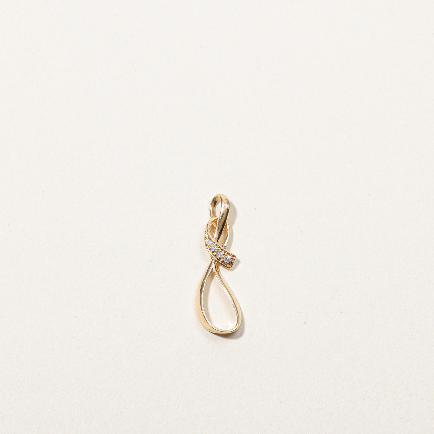 Diamond Drop Pendant | 0.03ct |