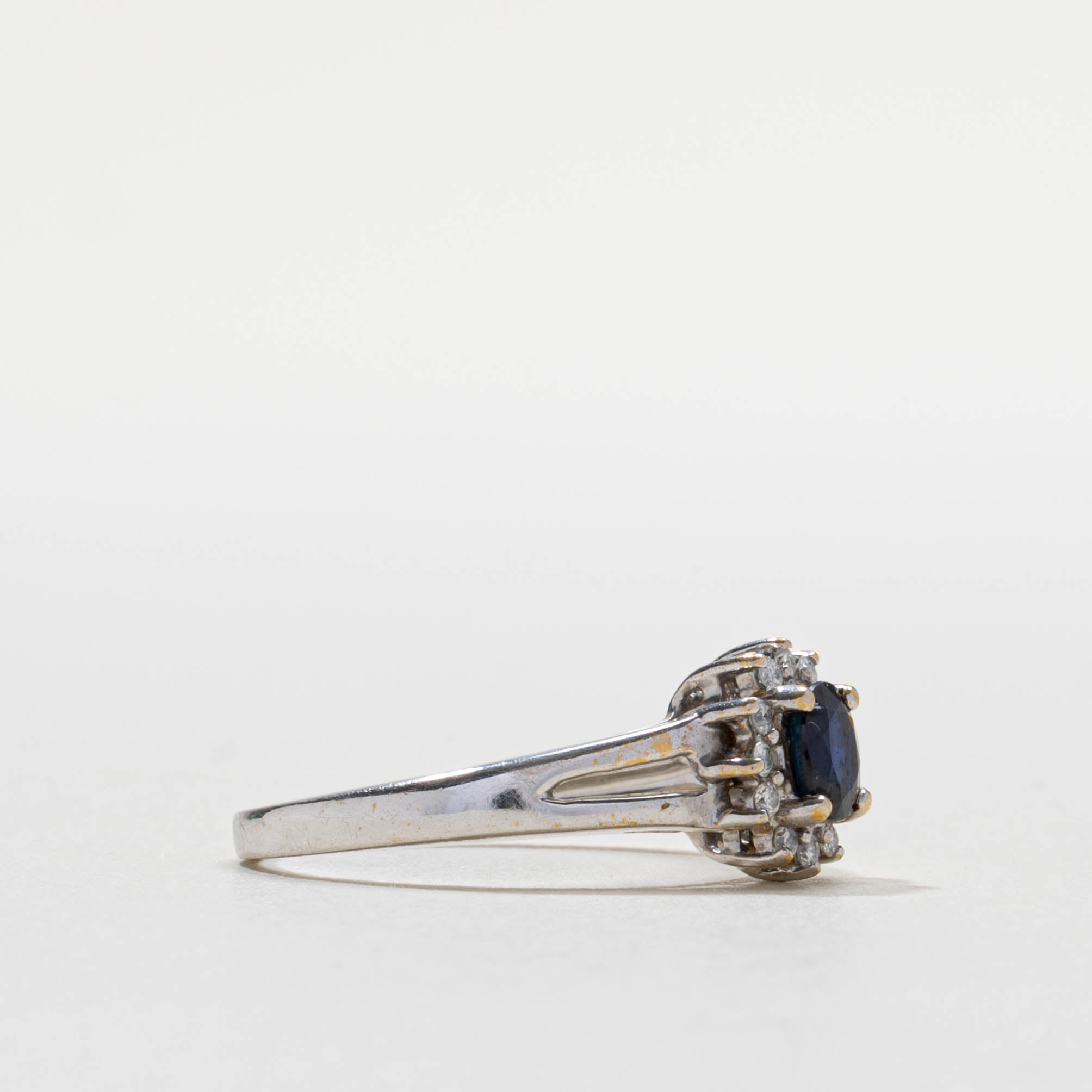 18k Sapphire & Diamond Petal Halo Ring | SZ 6.75