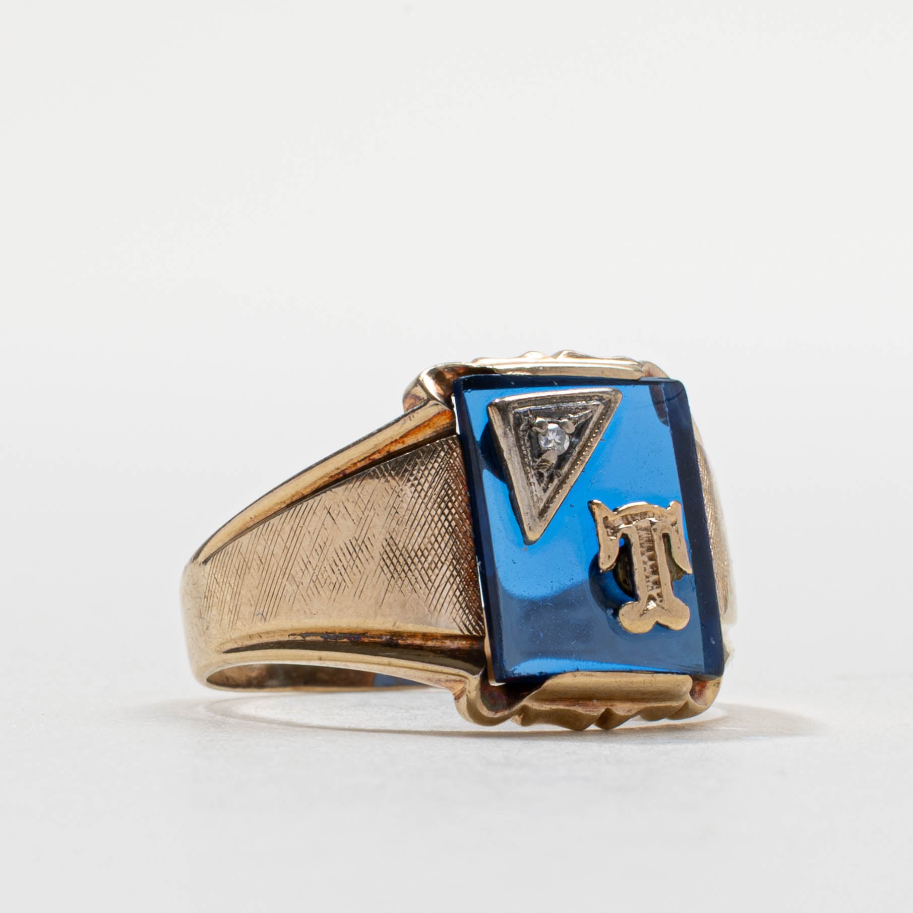 10k Synthetic Spinel & Diamond "T" Initial Ring | SZ 9.5