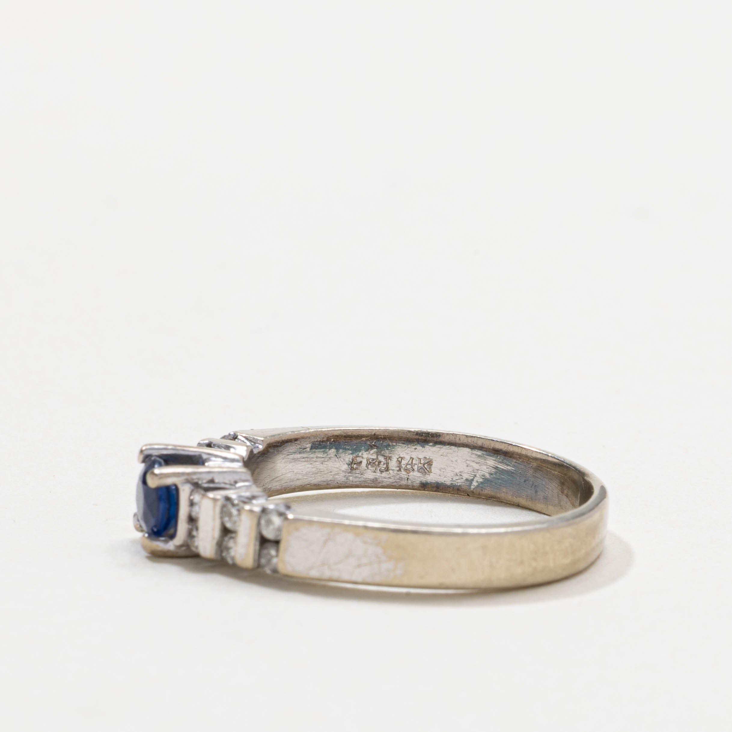 14k Round Cut Sapphire & Diamond Accented Ring | SZ 7.25