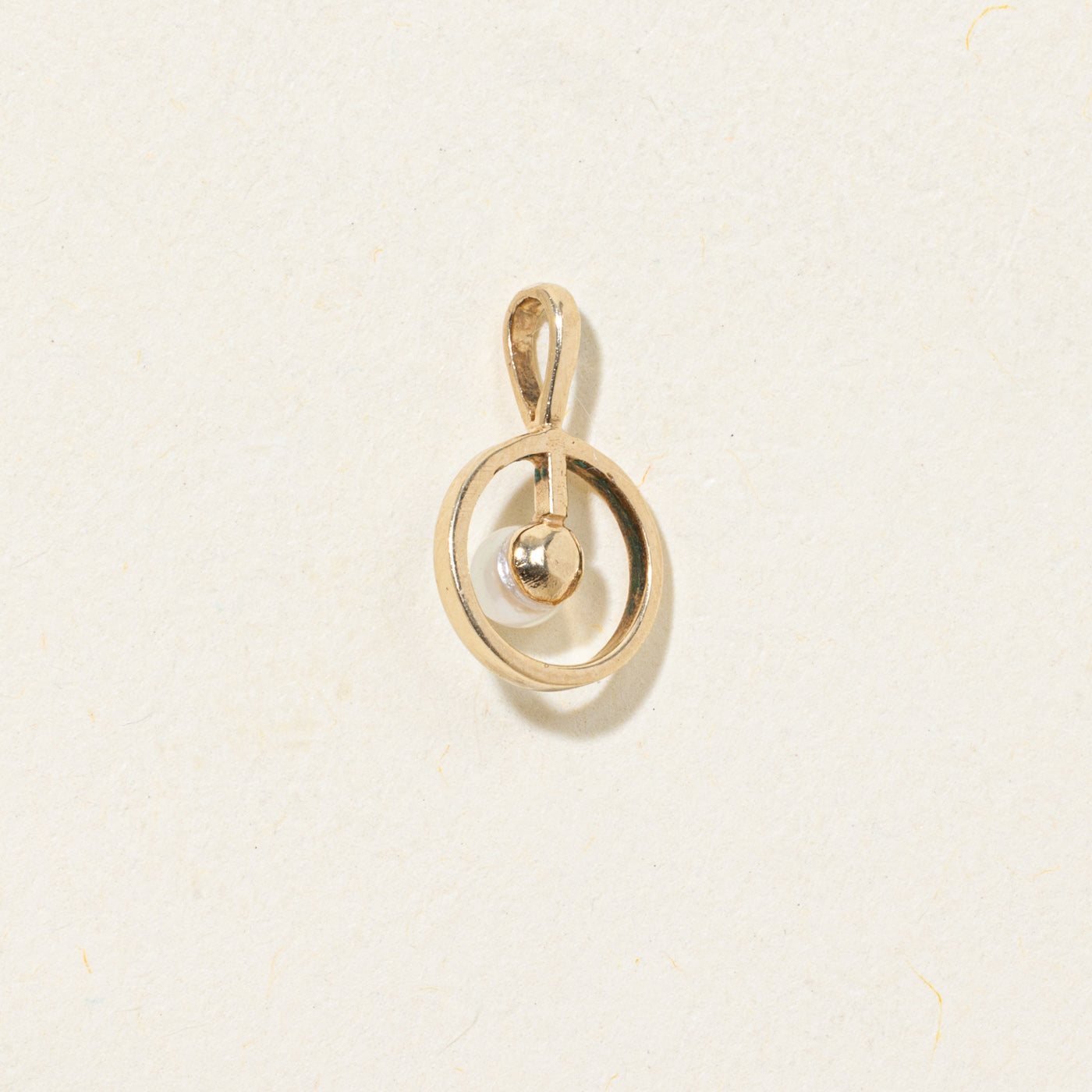 Dangling Pearl Circle Pendant