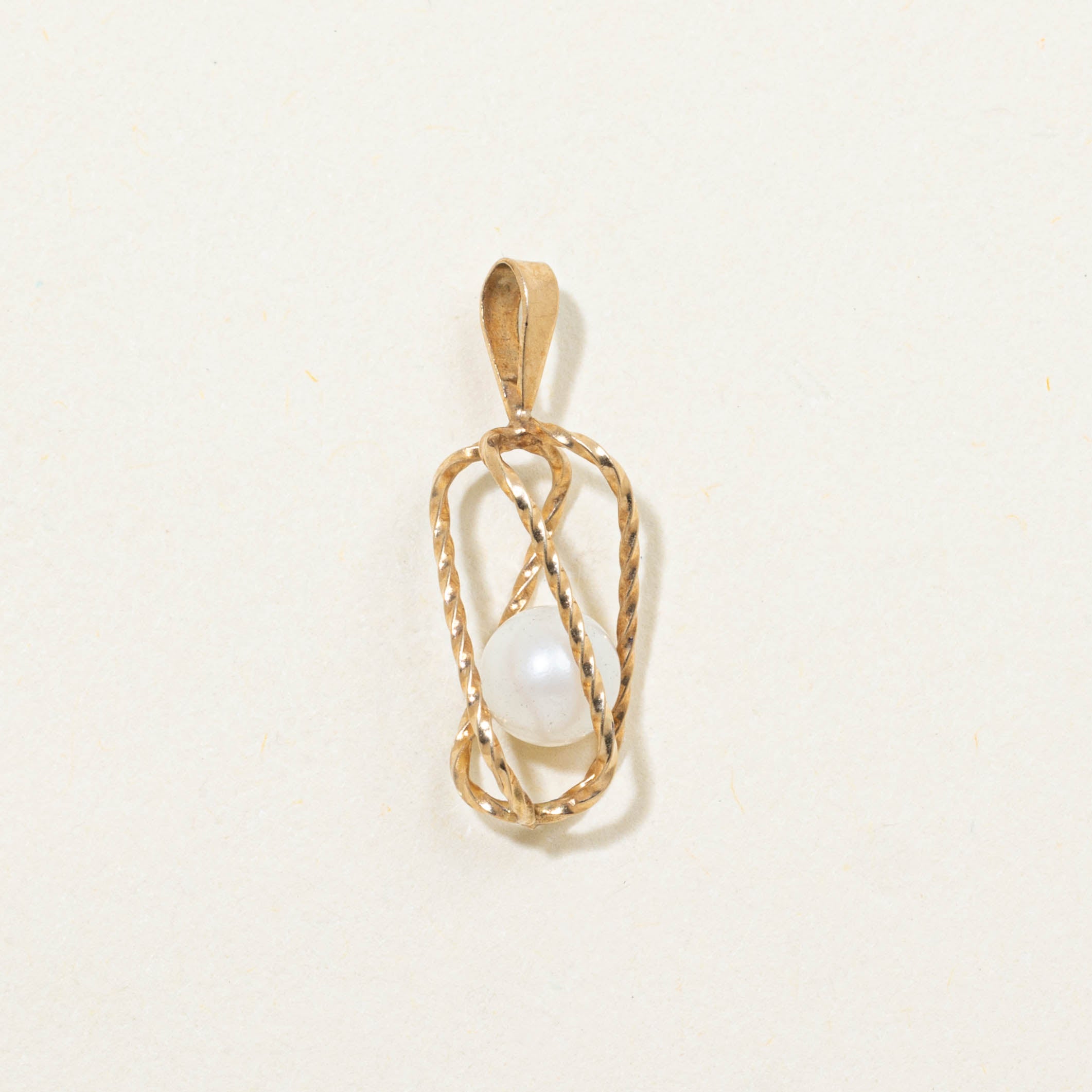 10k Rope Caged Pearl Pendant