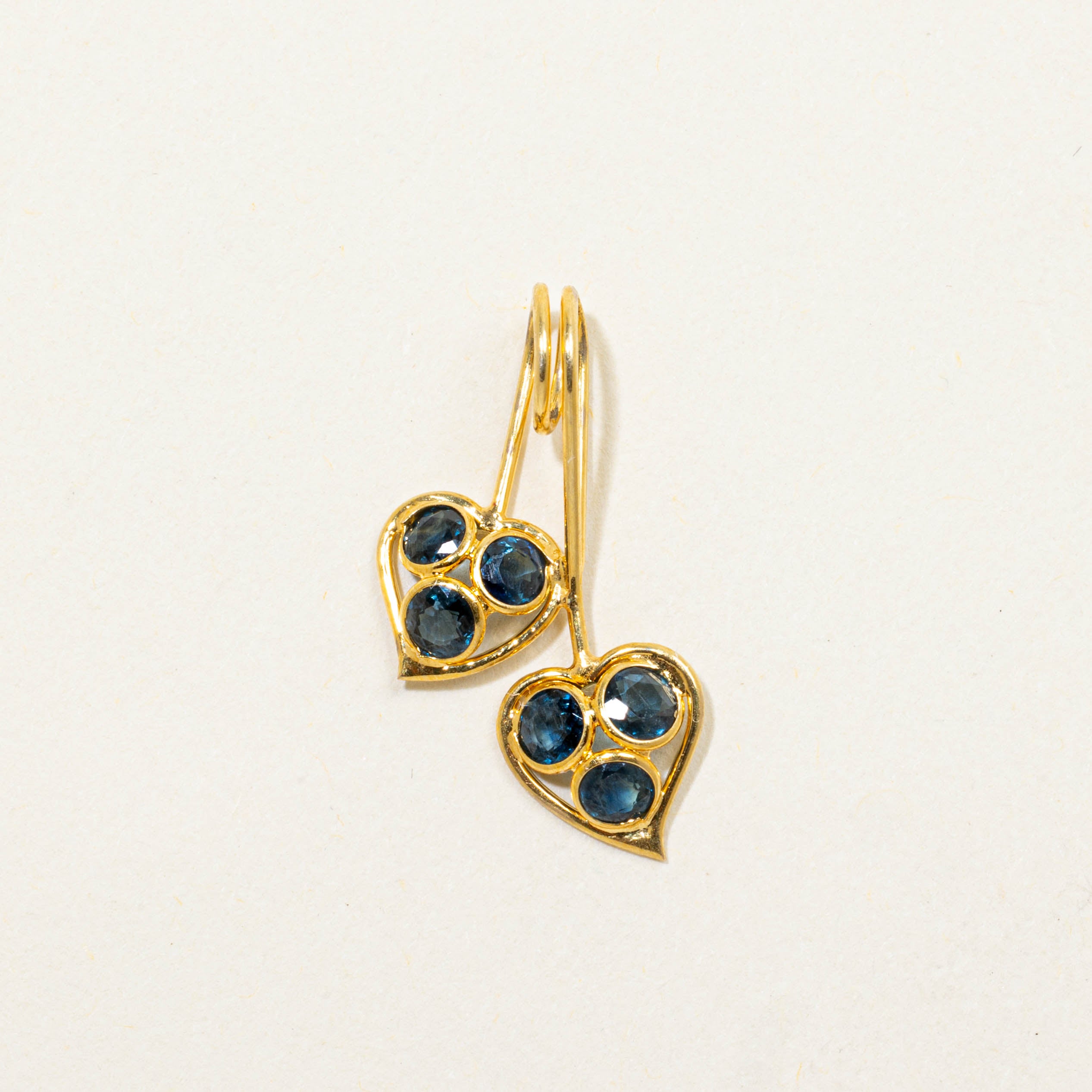 18k Sapphire Cluster Hearts Charm