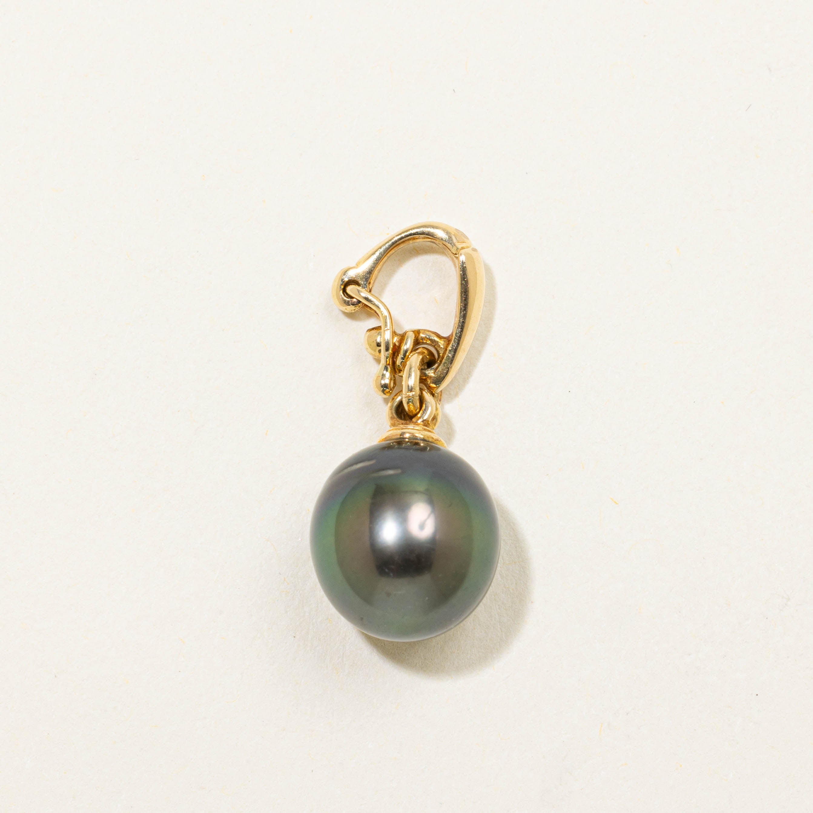 18k Tahitian Pearl Charm