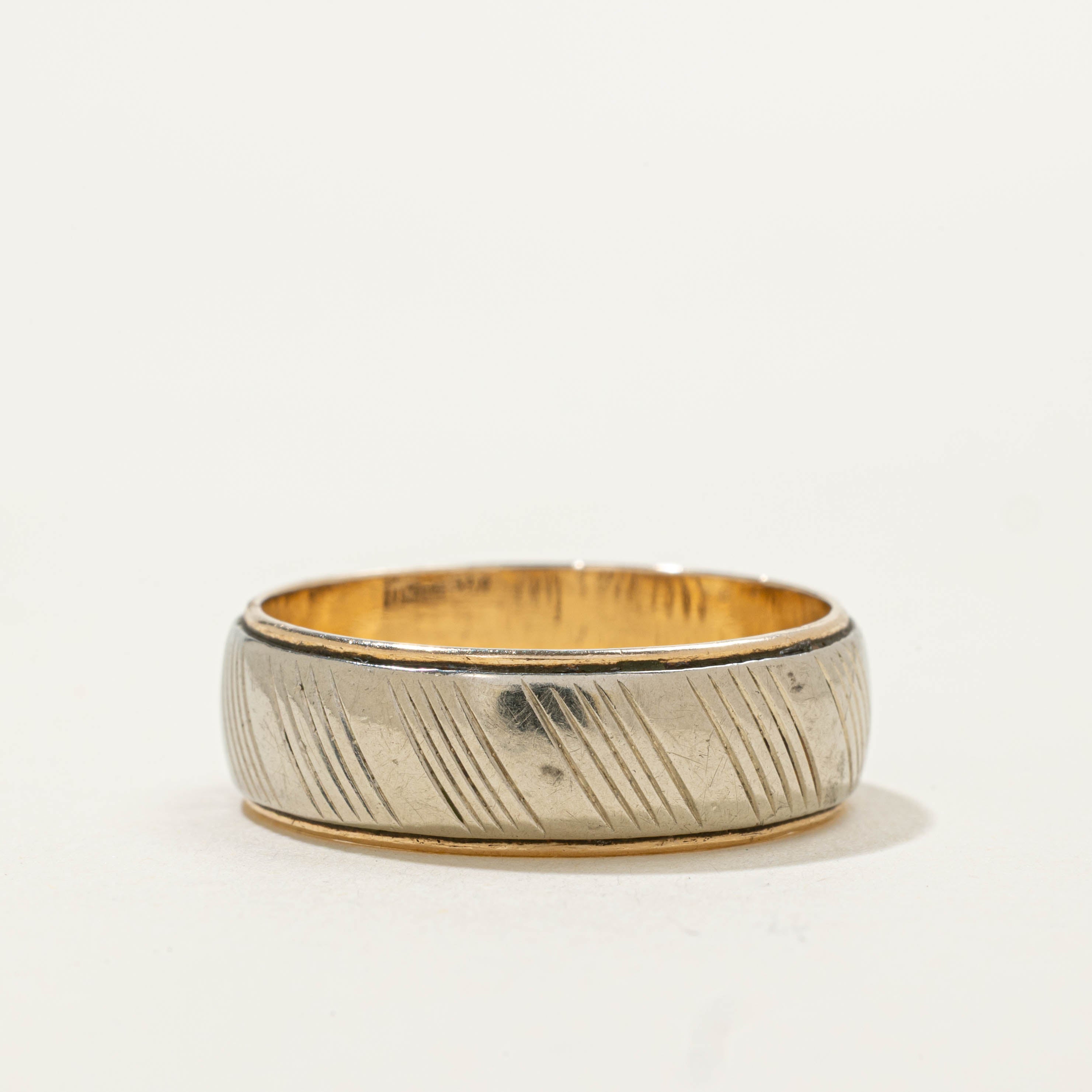 10k Two Tone Diagonally Grooved Band | 7.05mm | SZ 10