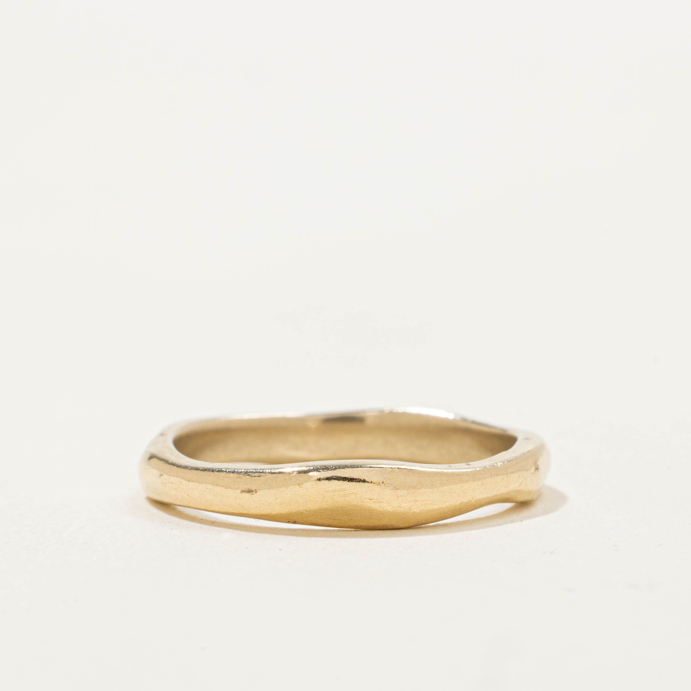14k Yellow Gold Oblong Band | 2.70mm | SZ 4.5