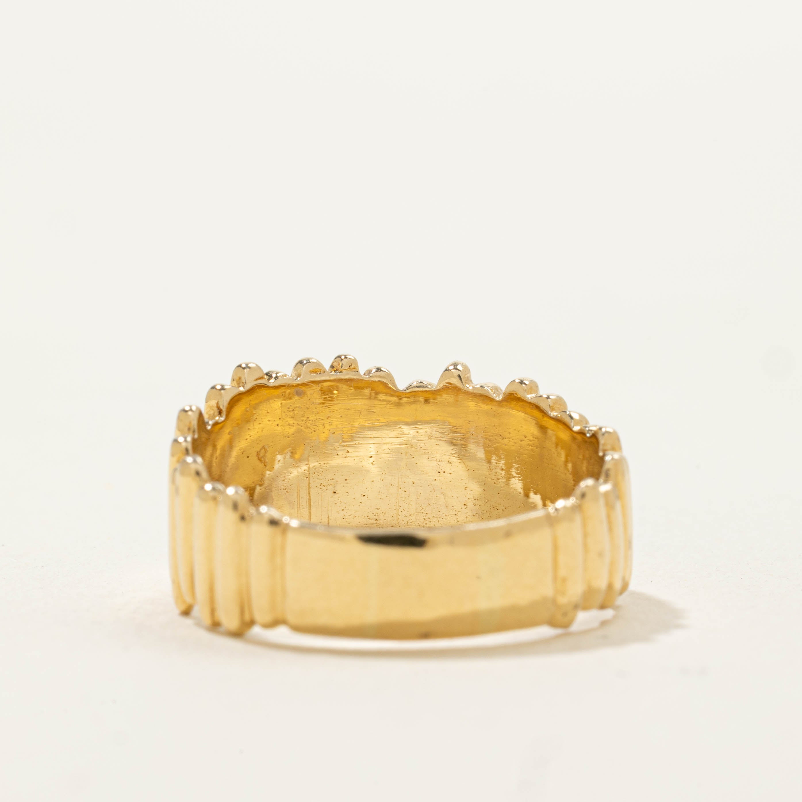 18k Yellow Gold Vertical Reeded Band | SZ 8