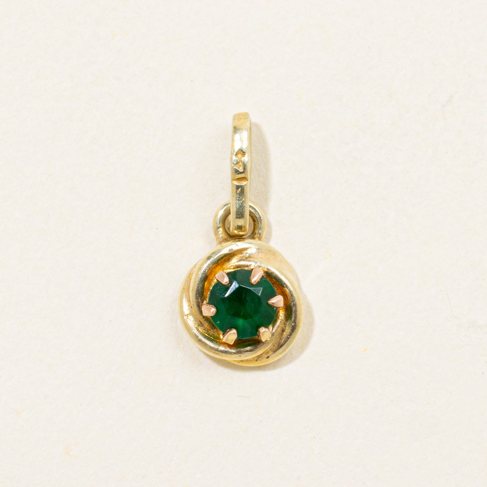 14k Solitaire Emerald Swirl Pendant