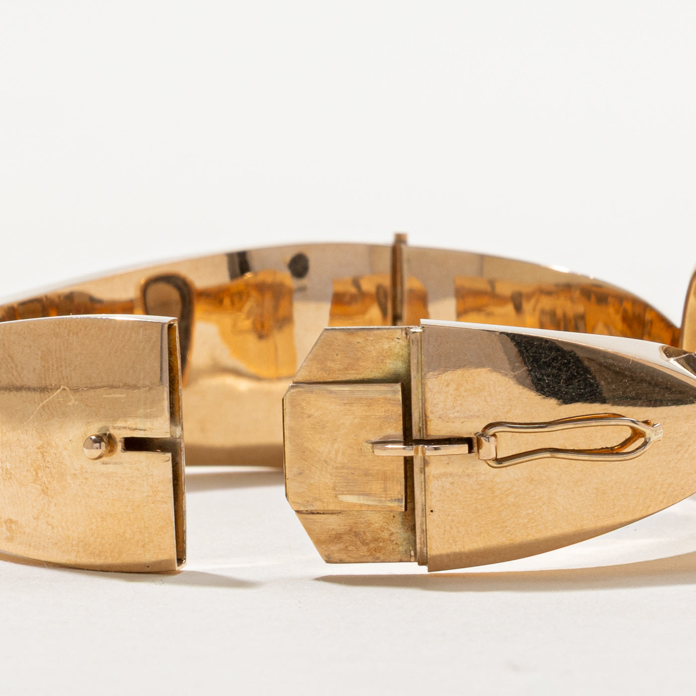 Chunky Smoky Quartz Bangle | 40.00ct | 6" |