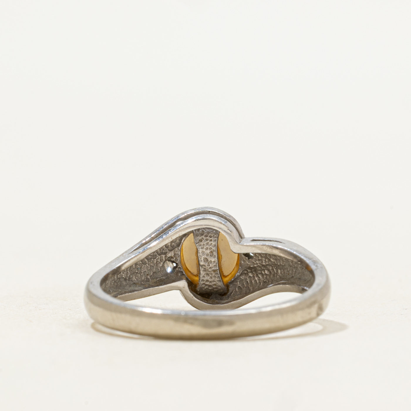 10k White Gold Pearl & Diamond Ring | 0.02ctw | SZ 6 |