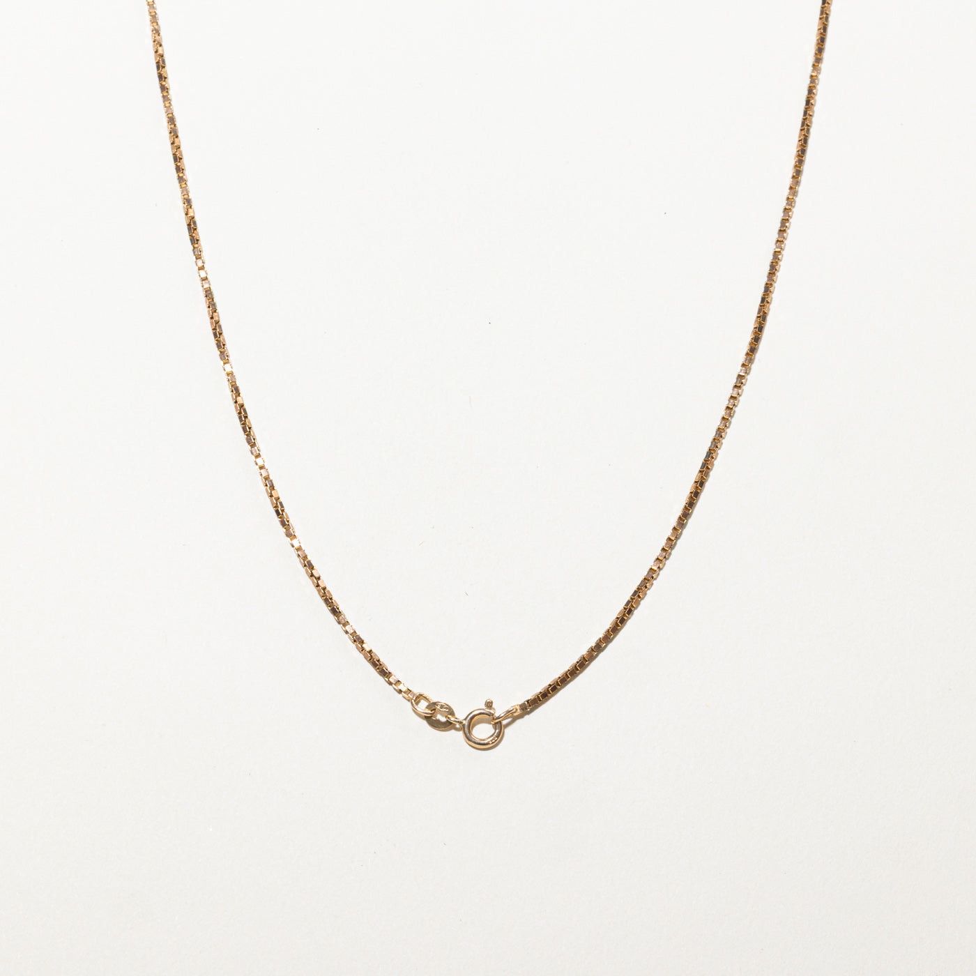 Collier à maillons carrés en or rose 9 carats, Londres 1971 | 1,30 mm | 61,6 cm |