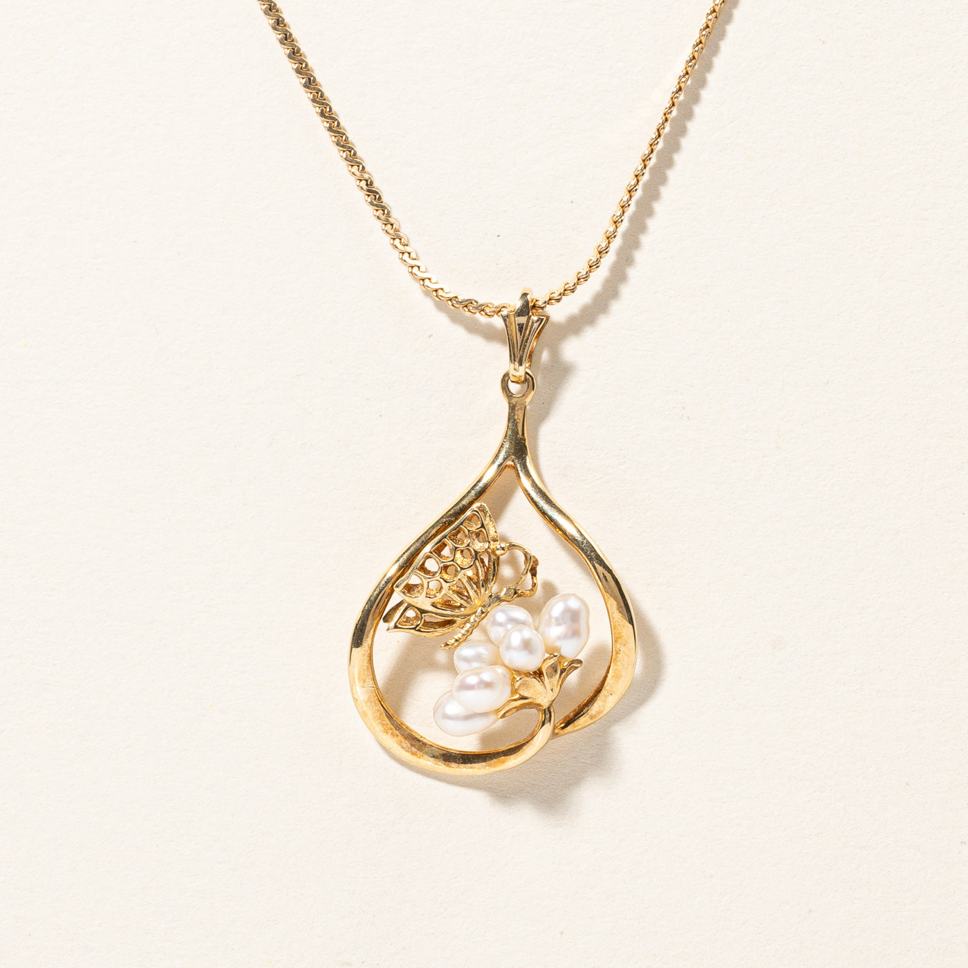 Pearl Butterfly Pendant Necklace | 16"|