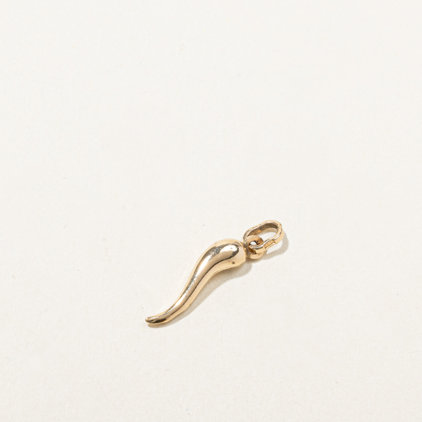 Gold Cornicello Pendant
