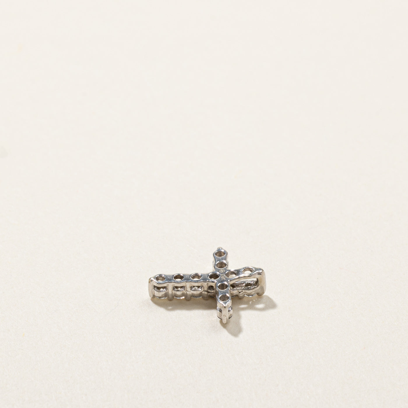 Diamond Cross Pendant | 0.10ctw |