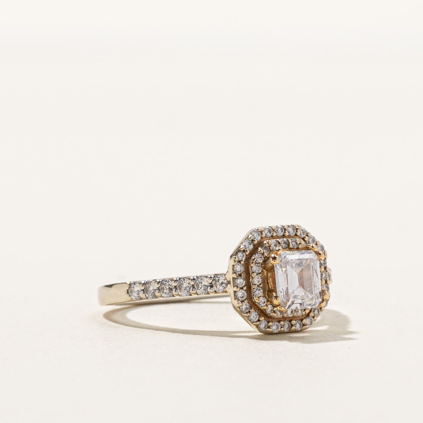 Asscher Cut Diamond Halo Engagement Ring | 0.90ctw | SZ 6.25 |
