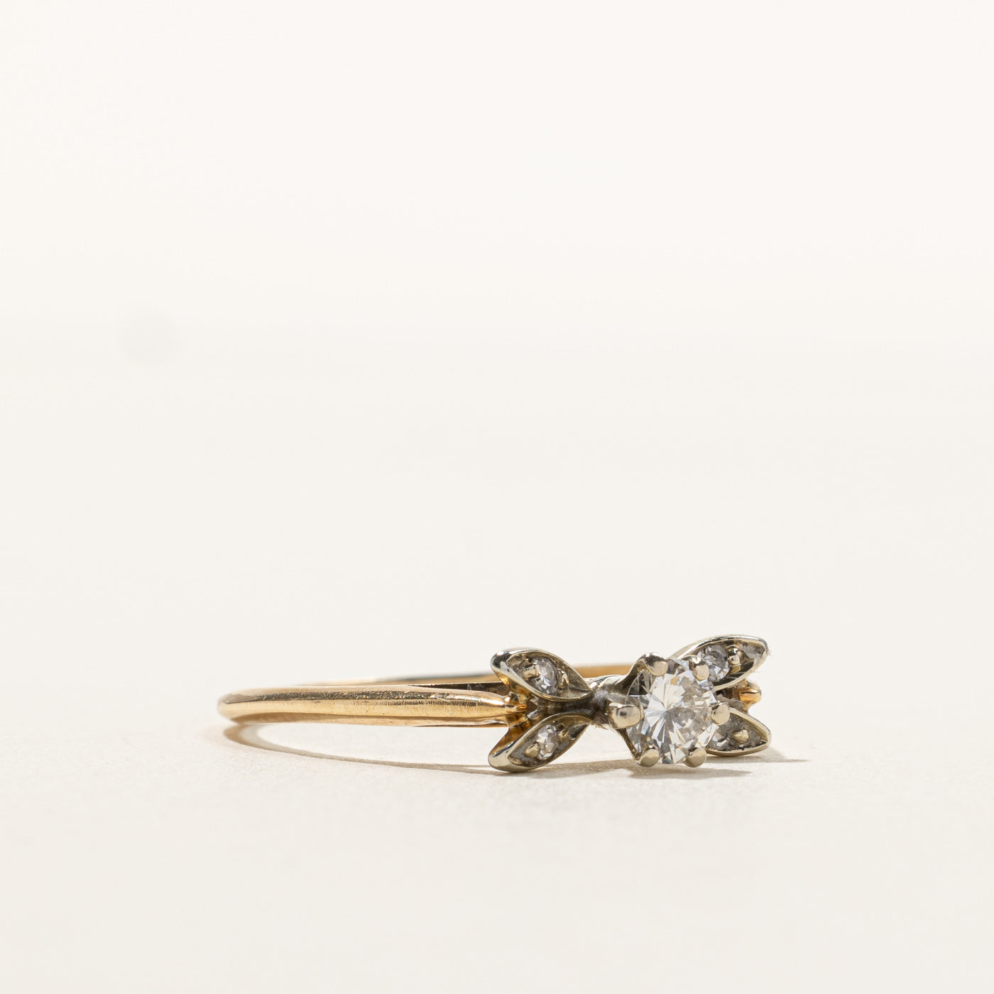 High Set Diamond Ring | 0.32ctw | SZ 9 |