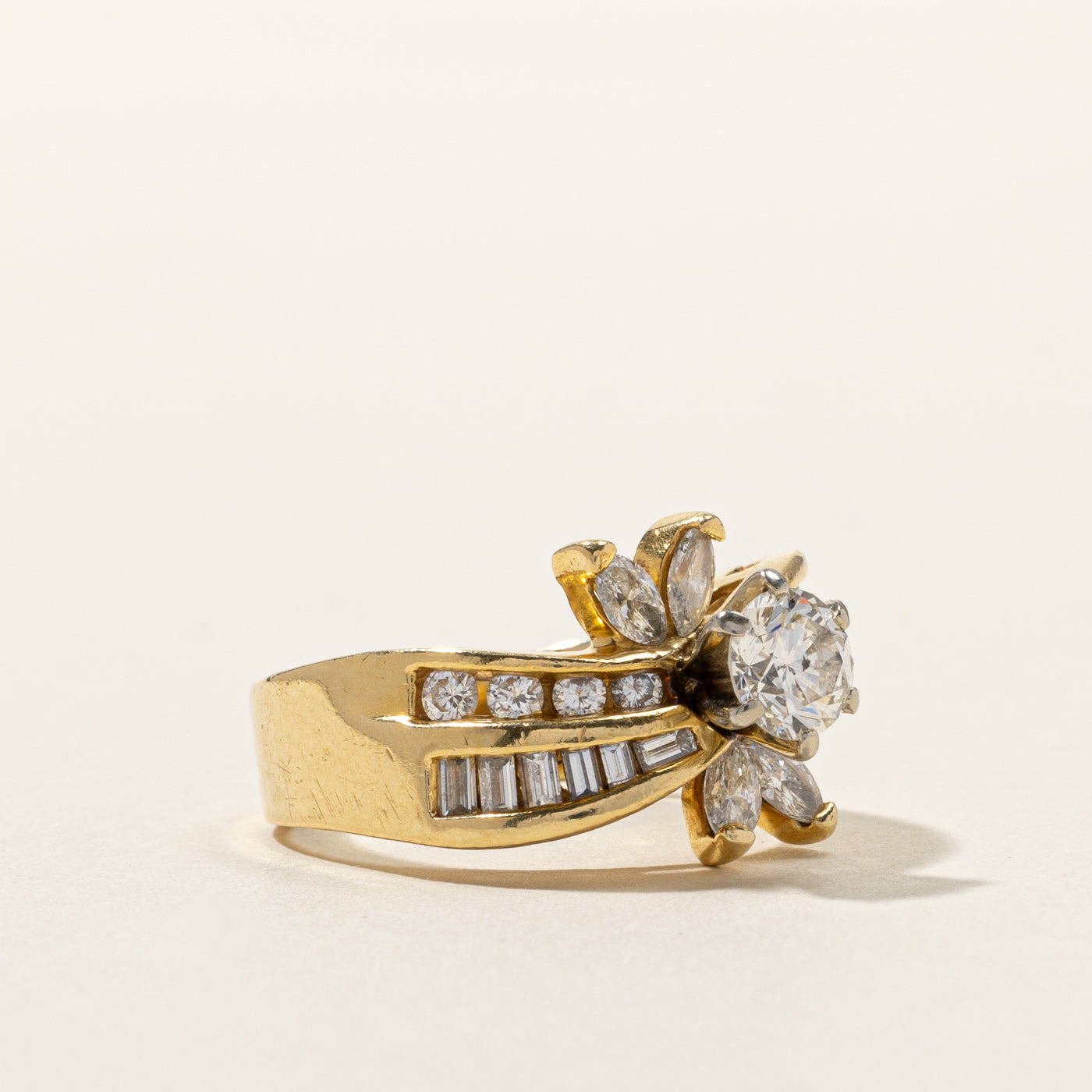 Cluster Diamond Ring | 1.67ctw | SZ 6.75 |