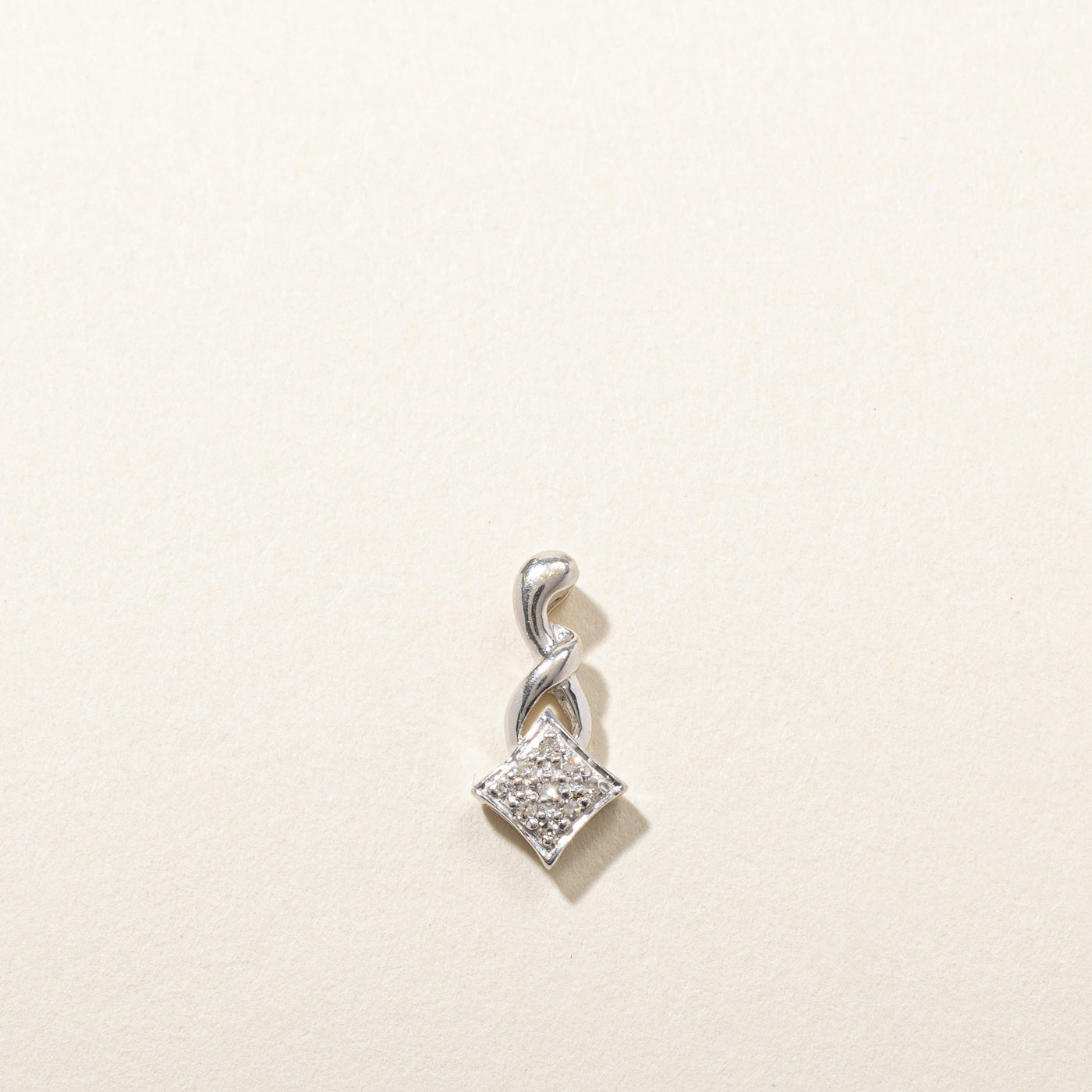 Cluster Diamond Pendant | 0.03ctw |