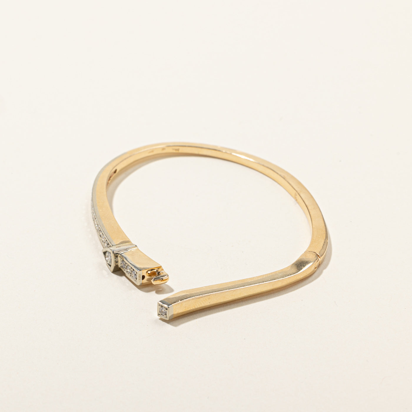 Diamond Bangle | 0.62ctw | 6"|