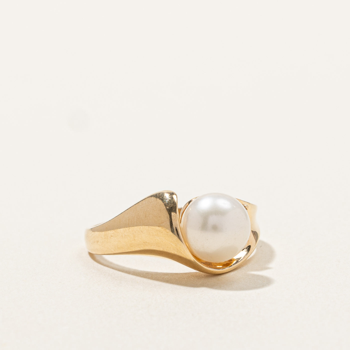 Pearl & Diamond Ring | 0.05ct | SZ 8 |