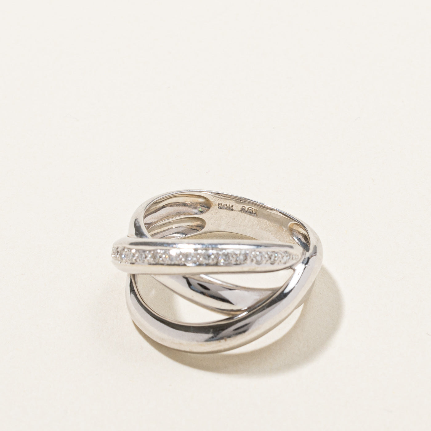Interlocking Diamond Ring | 0.16ctw | SZ 6.75 |