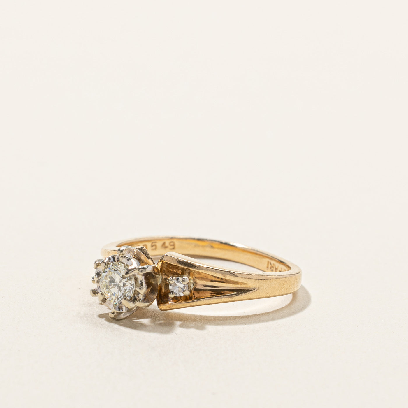 Three Stone Diamond Ring | 0.26ctw | SZ 5.75 |