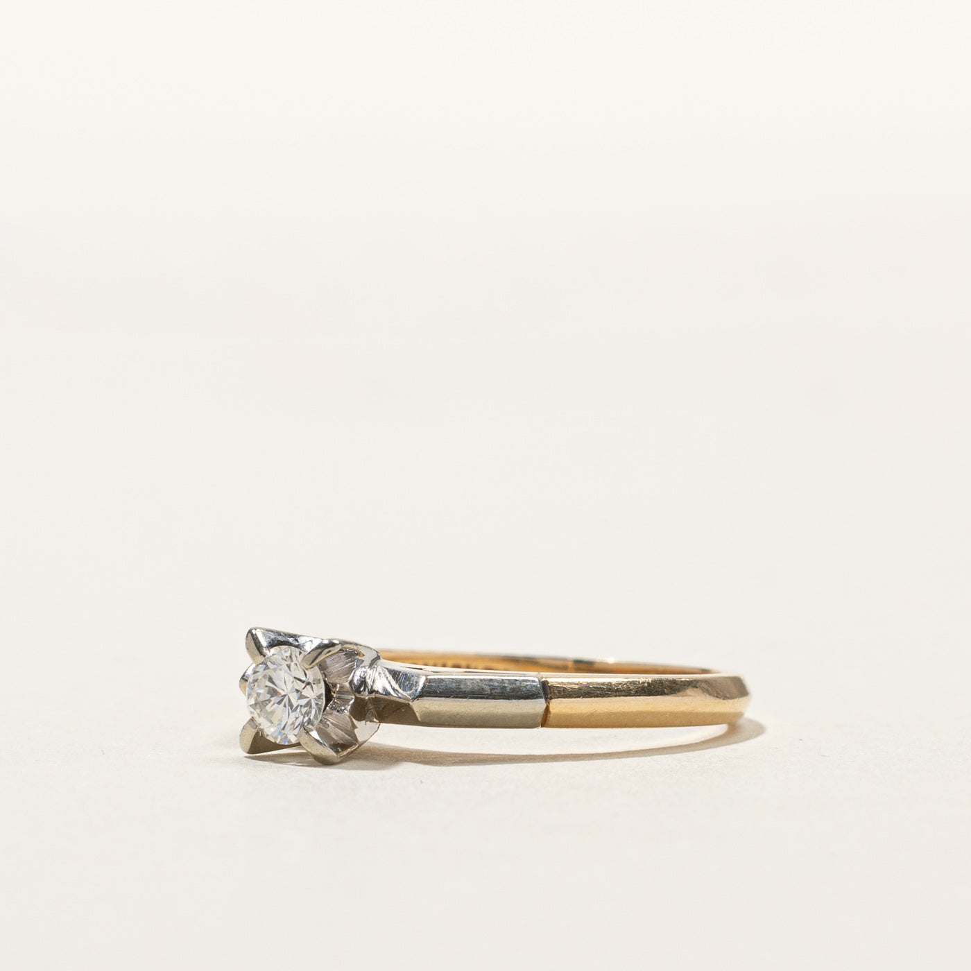 High Set Diamond Ring | 0.20ct | SZ 6 |