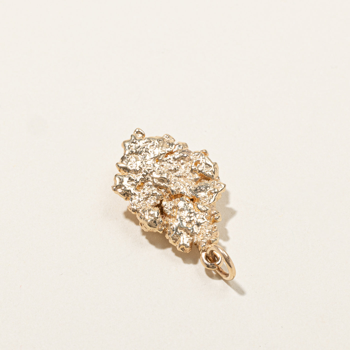 Textured Diamond Pendant | 0.12ct |