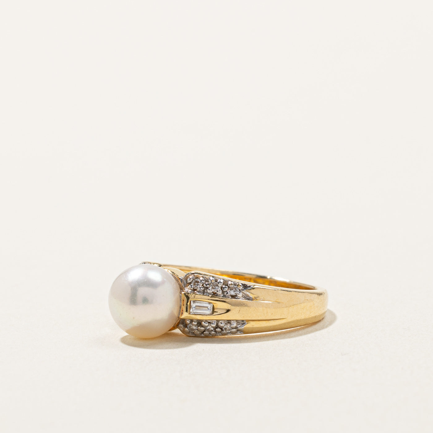 Pearl & Diamond Ring |0.12ctw | SZ 5.5 |