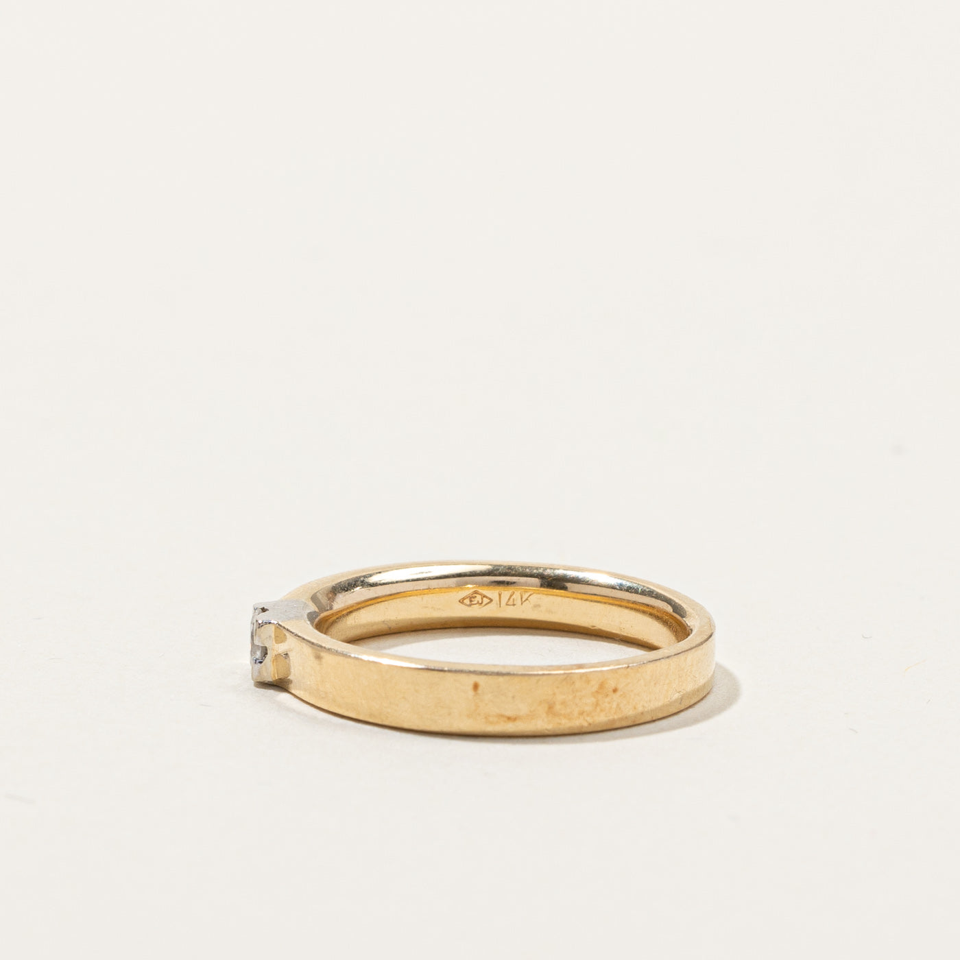Solitaire Diamond Band | 0.08ct | SZ 4.75 |