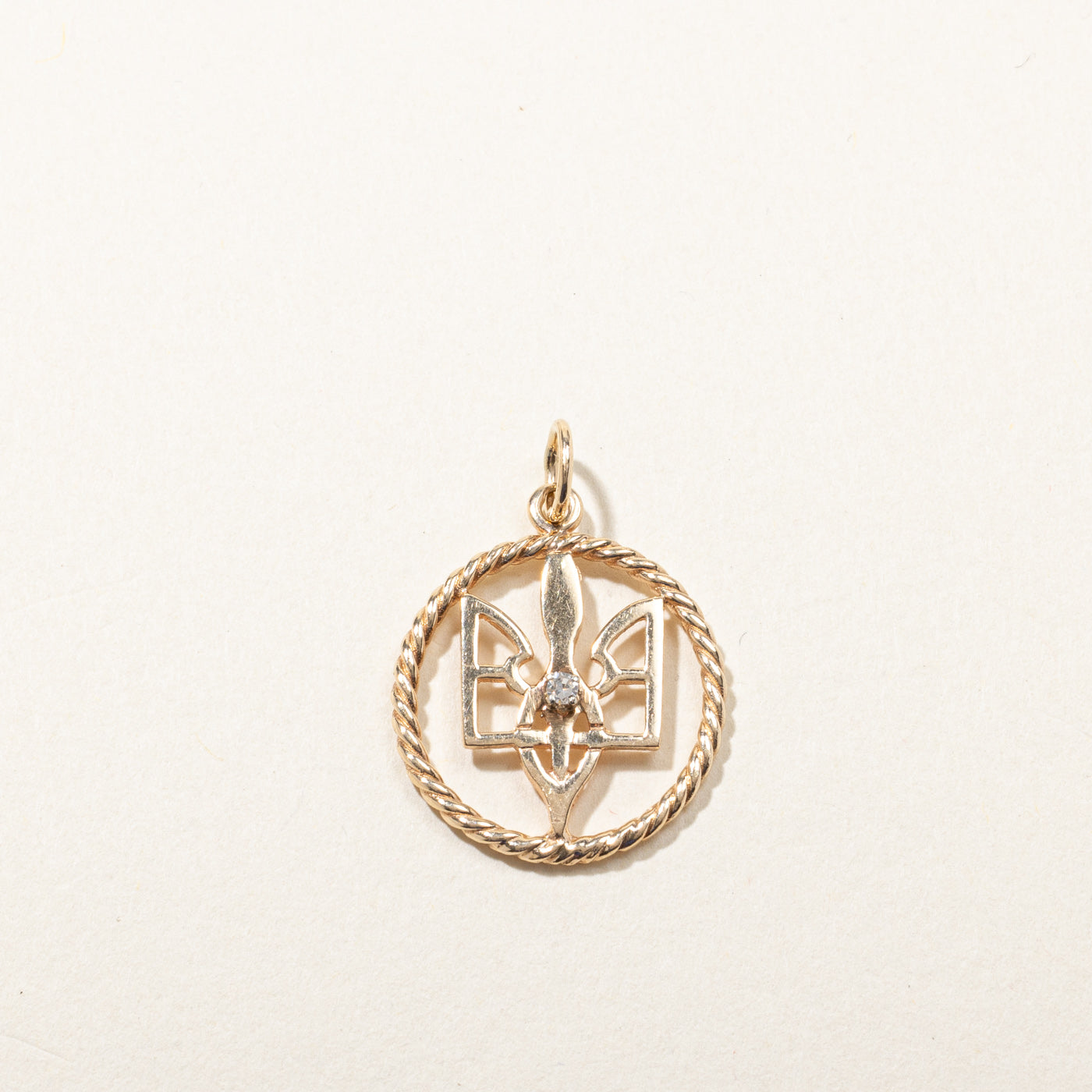 Diamond Textured Pendant | 0.02ct |