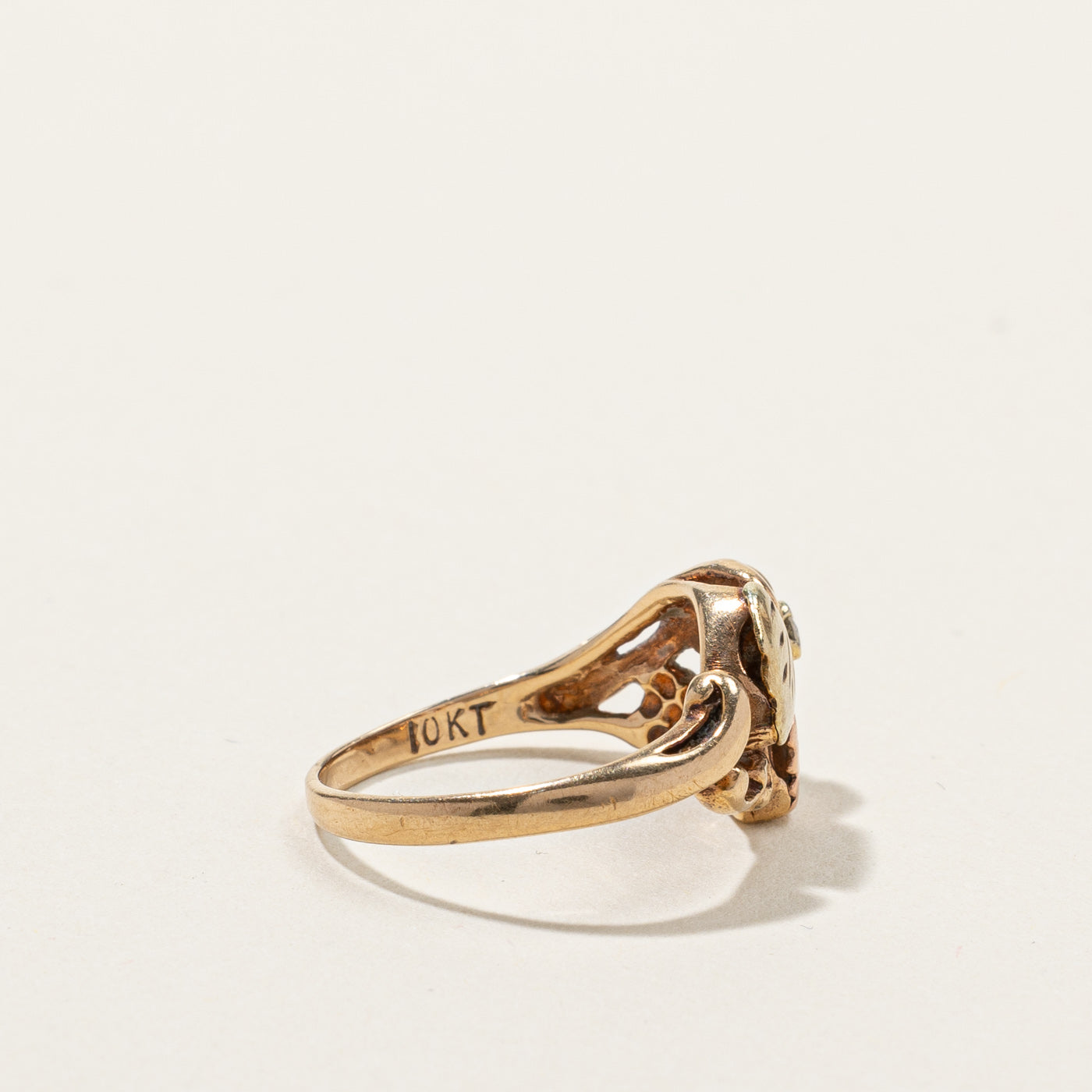 Solitaire Diamond Leaf Design Ring | 0.03ct | SZ 4 |