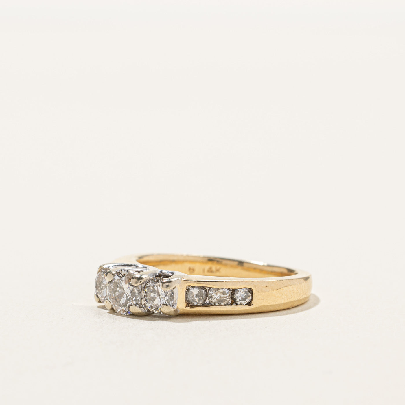 Three Stone Diamond Ring | 0.94ctw | SZ 5.5 |