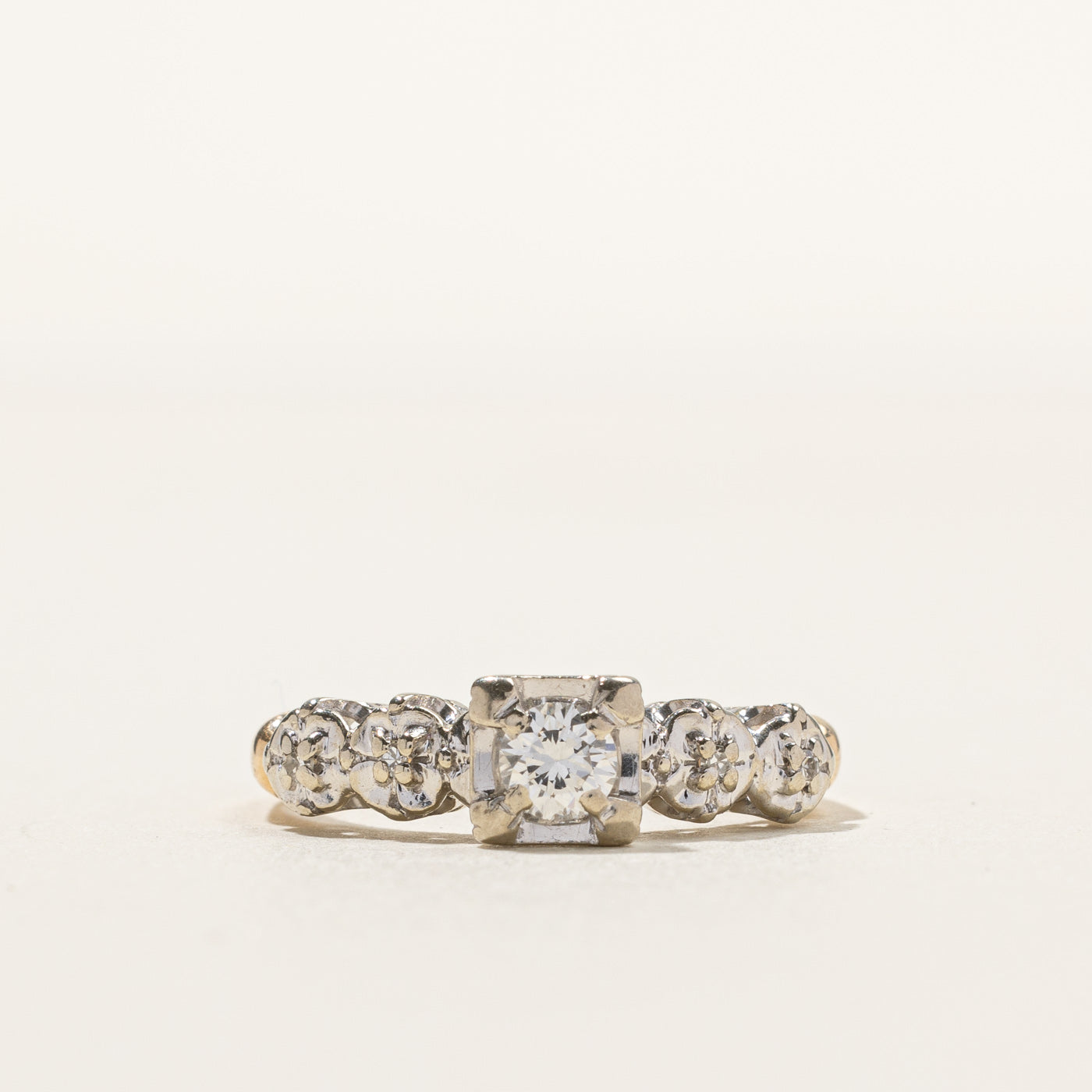 Vintage Diamond Ring | 0.21ctw | SZ 6 |