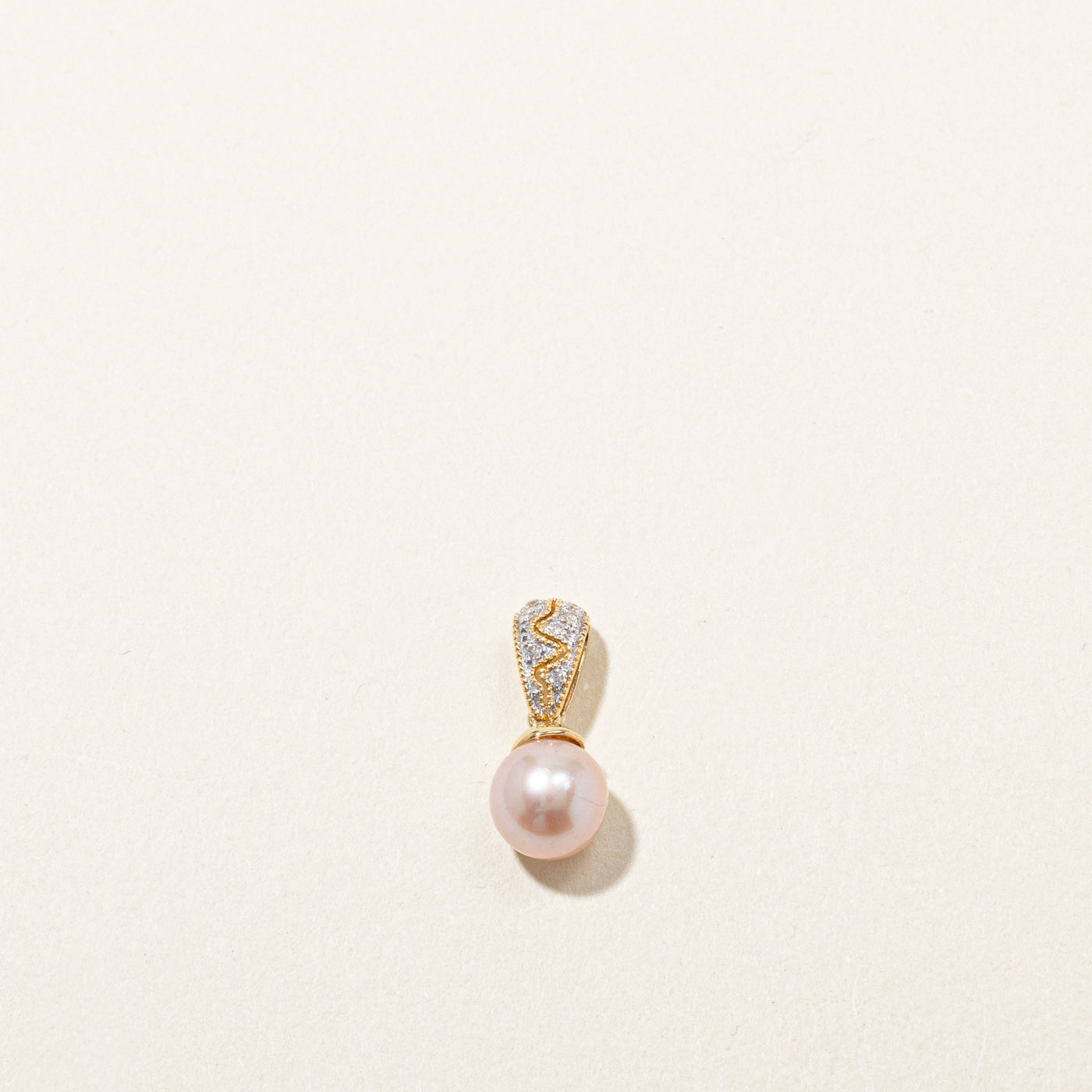 Diamond & Pearl Pendant | 0.08ctw |