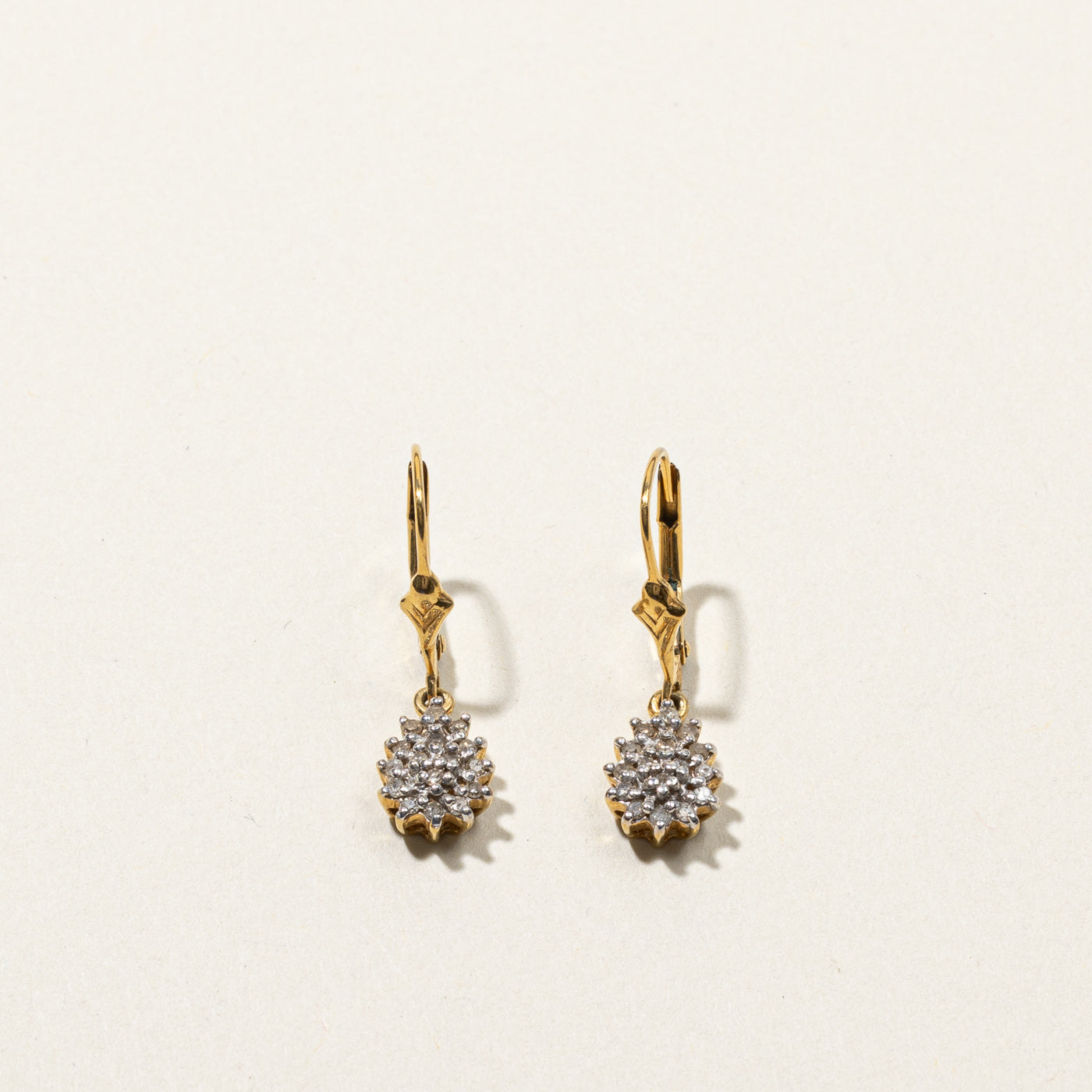 Boucles d'oreilles pendantes en diamants en grappe | 0,16 ct |