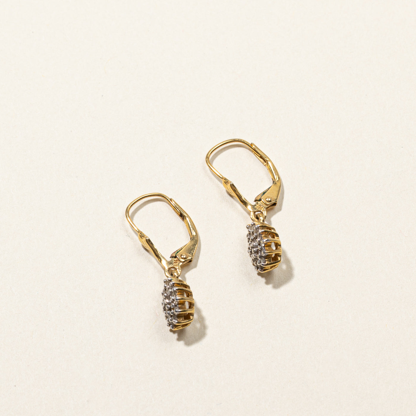 Boucles d'oreilles pendantes en diamants en grappe | 0,16 ct |