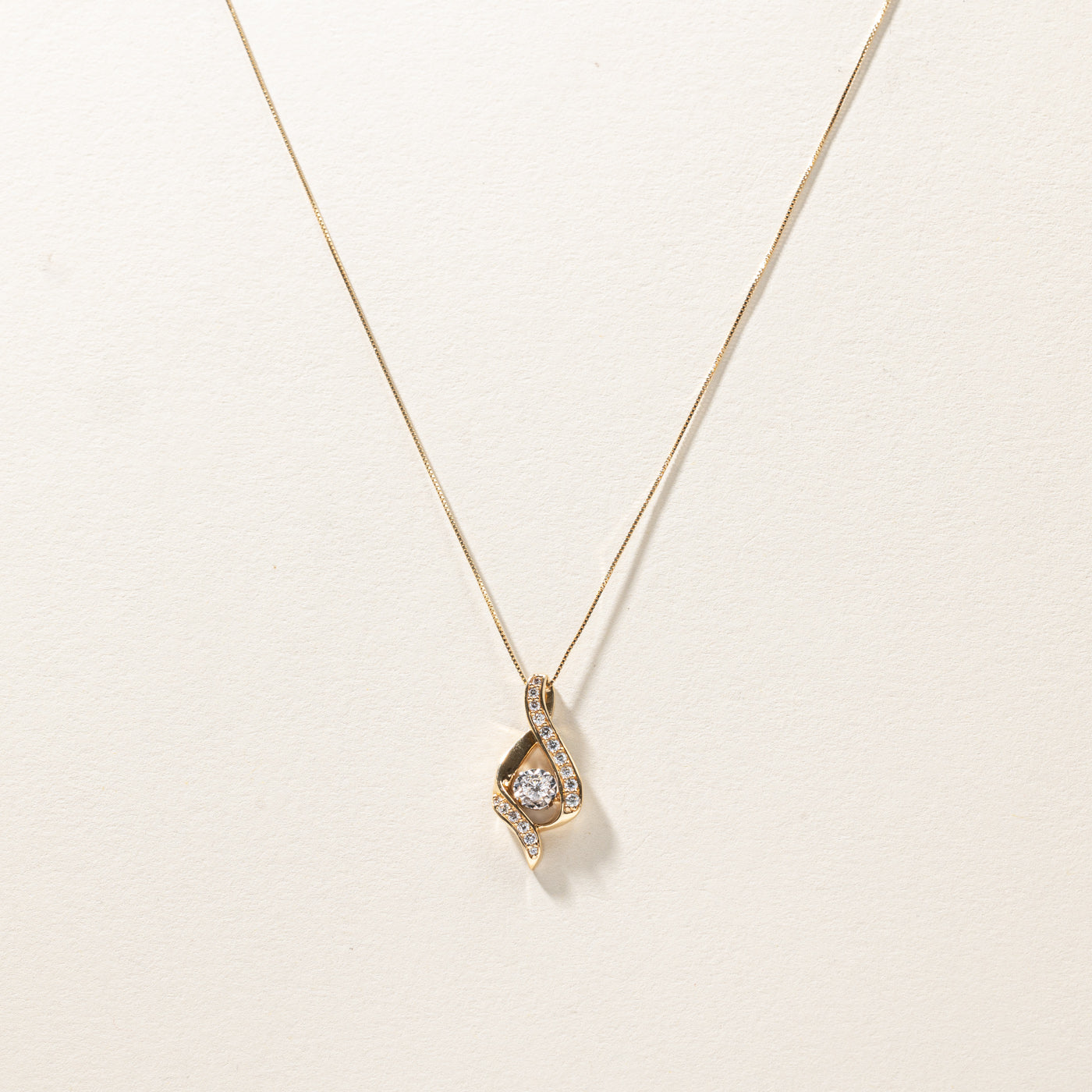 Collier pendentif en diamant | 0,38 ct | 50,8 cm |