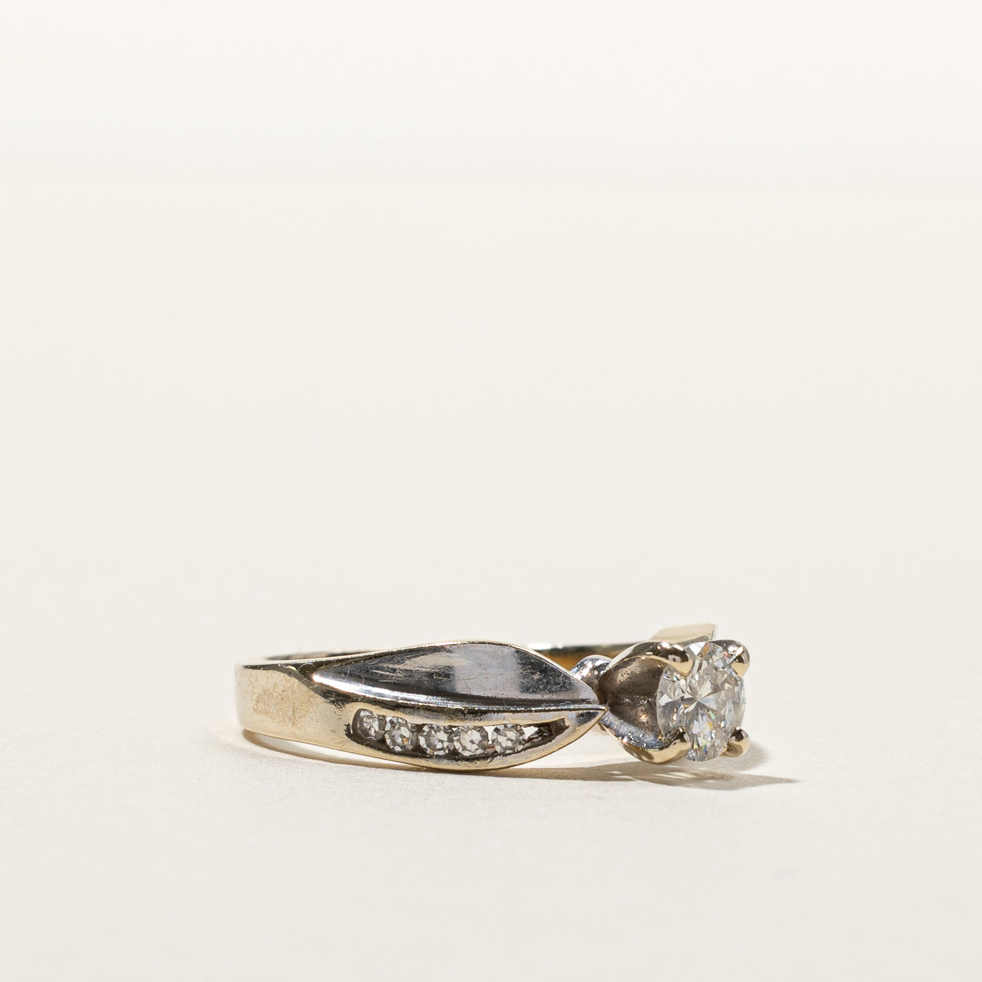 Solitaire with Accents Diamond Ring | 0.35ctw | SZ 4.75 |