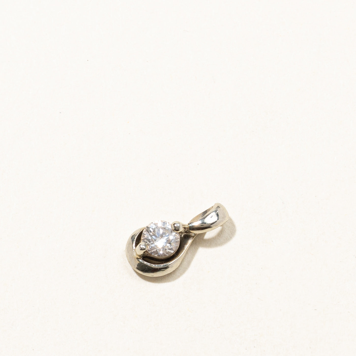 Solitaire Diamond Pendant | 0.26ct |