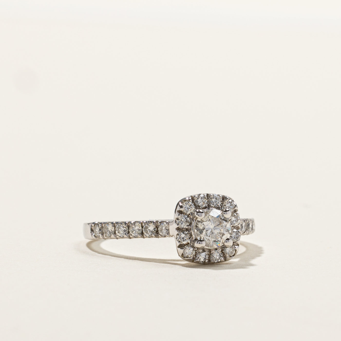 Halo Diamond Engagement Ring | 0.74ctw | SZ 6.25 |