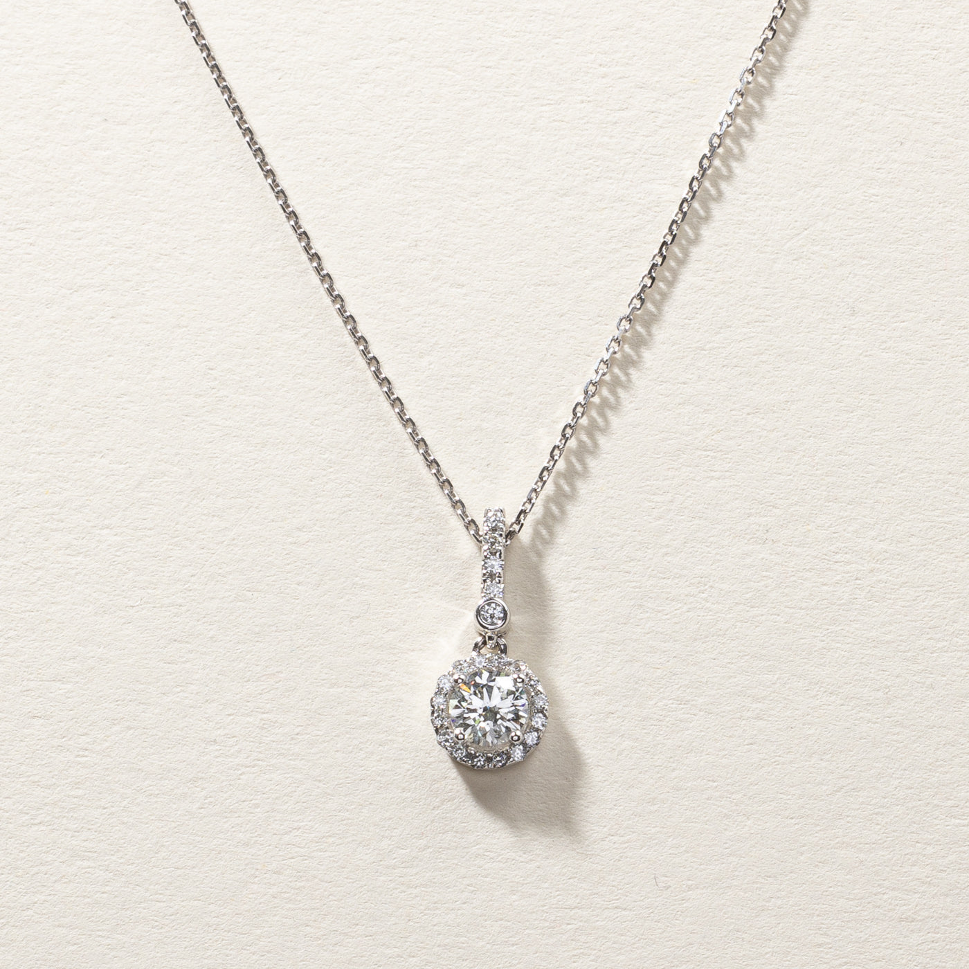 Cluster Diamond Pendant & Necklace | 0.64ctw VS2 H | 16"|
