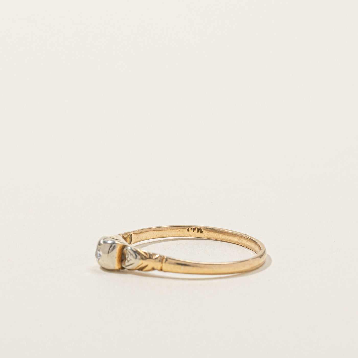 Bague vintage en diamant | 0,02 ct | Taille 9 |